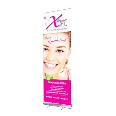 Roll-up banner voor promotie – X-treme Smile display